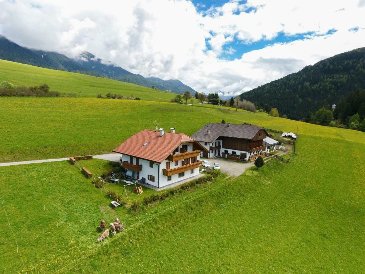Stegerhof Apartment Monguelfo-Tesido / Welsberg-Taisten Bagian luar foto